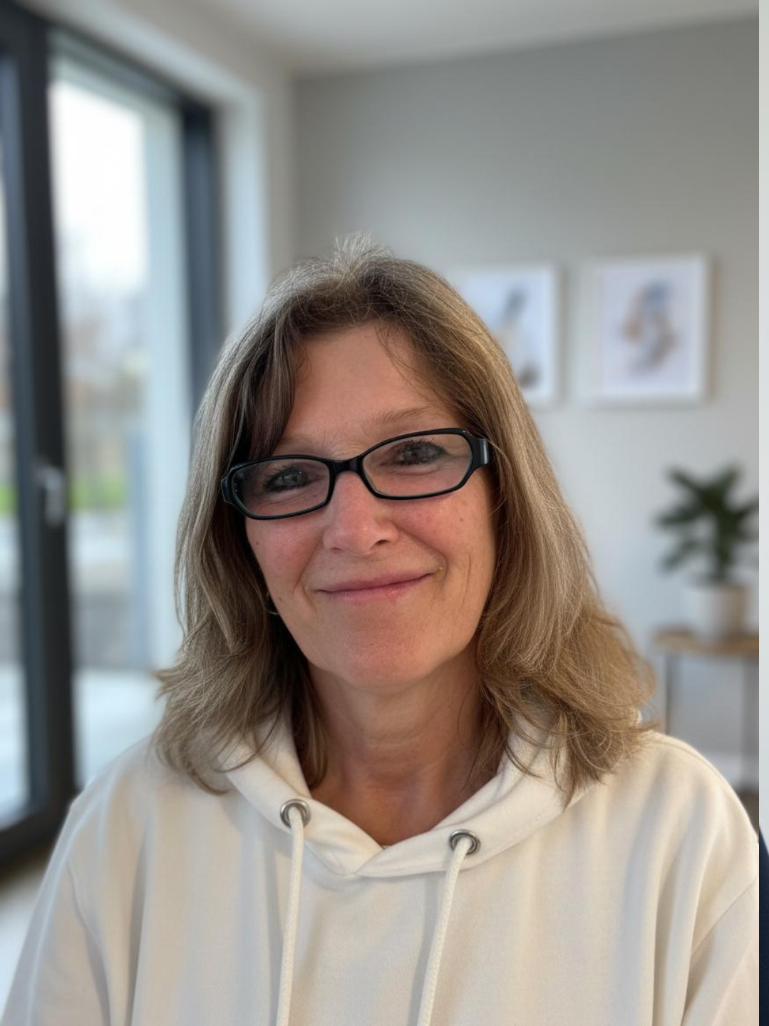 Frau Melanie Steinwedel